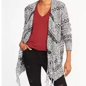 Cozy Black & Gray Sweater